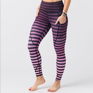 Ombre Stripe Pocket Light n Tight Hi-Rise 7/8 24"